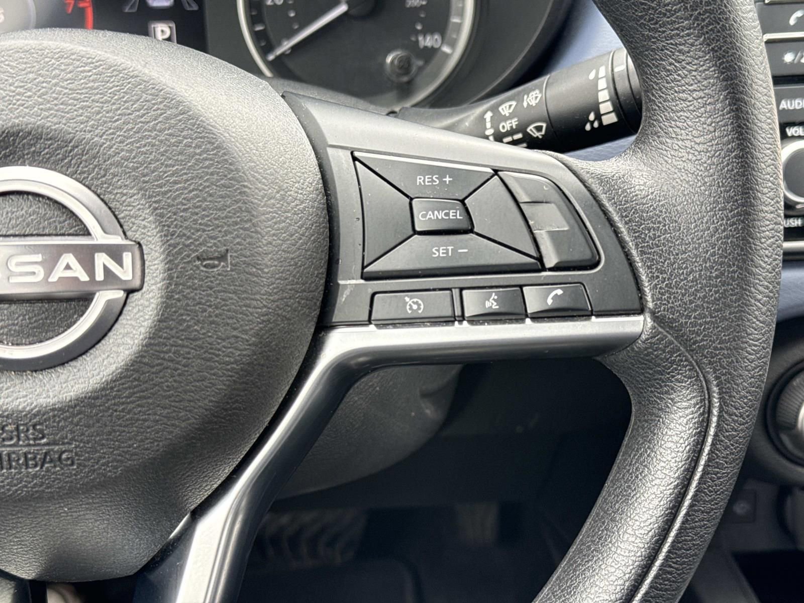 Used 2023 Nissan Versa SV image 13