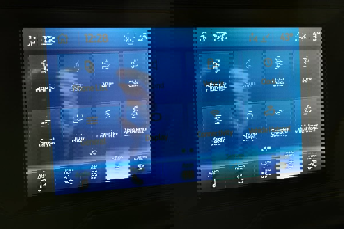 Used 2022 Ford Bronco Black Diamond image 32