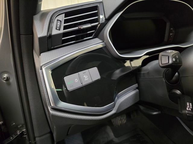 New 2025 Audi Q3 2.0T Premium w/ Convenience Plus Package image 18