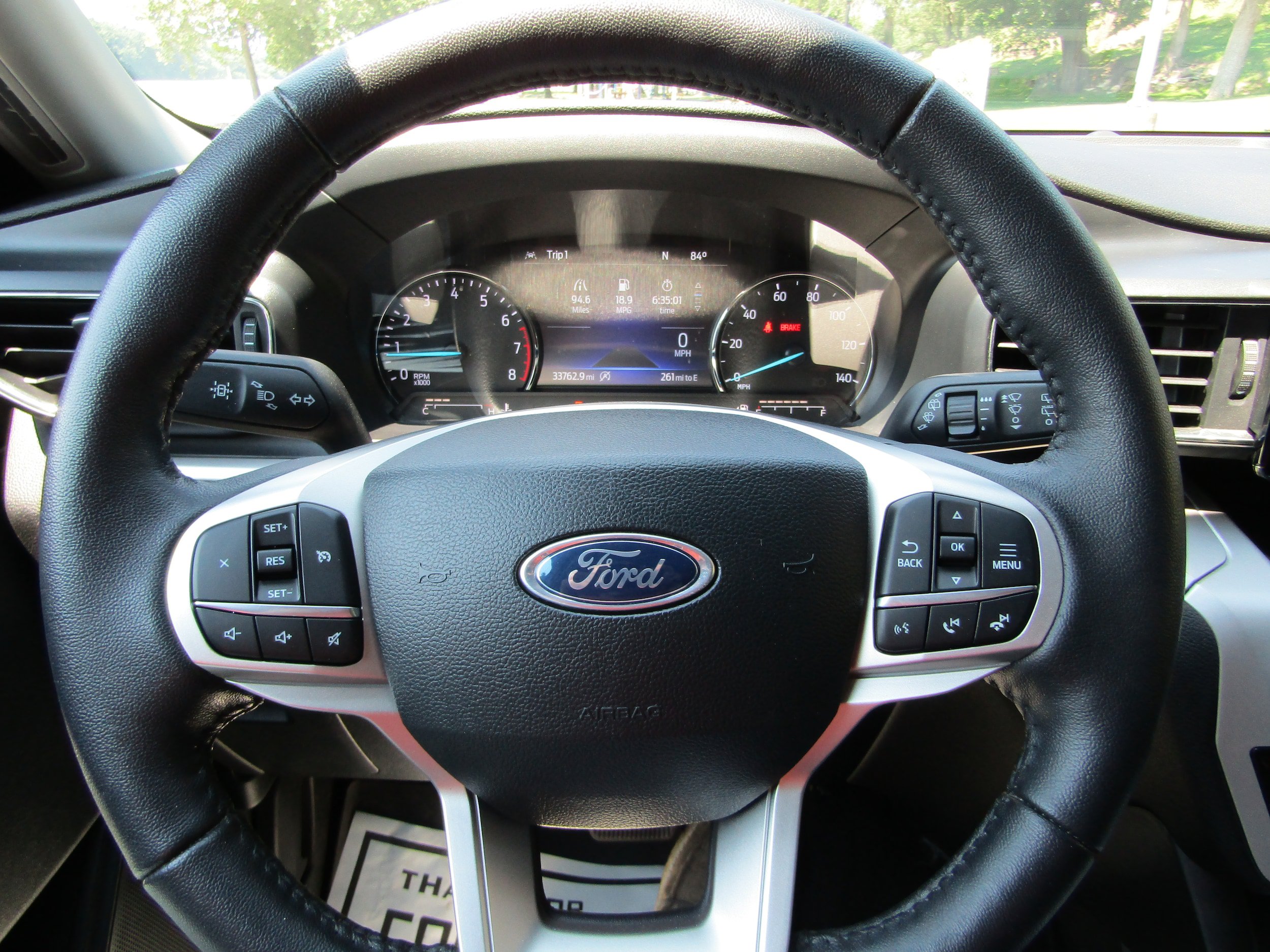 Used 2024 Ford Explorer XLT w/ Equipment Group 202A AWD/4WD image 32