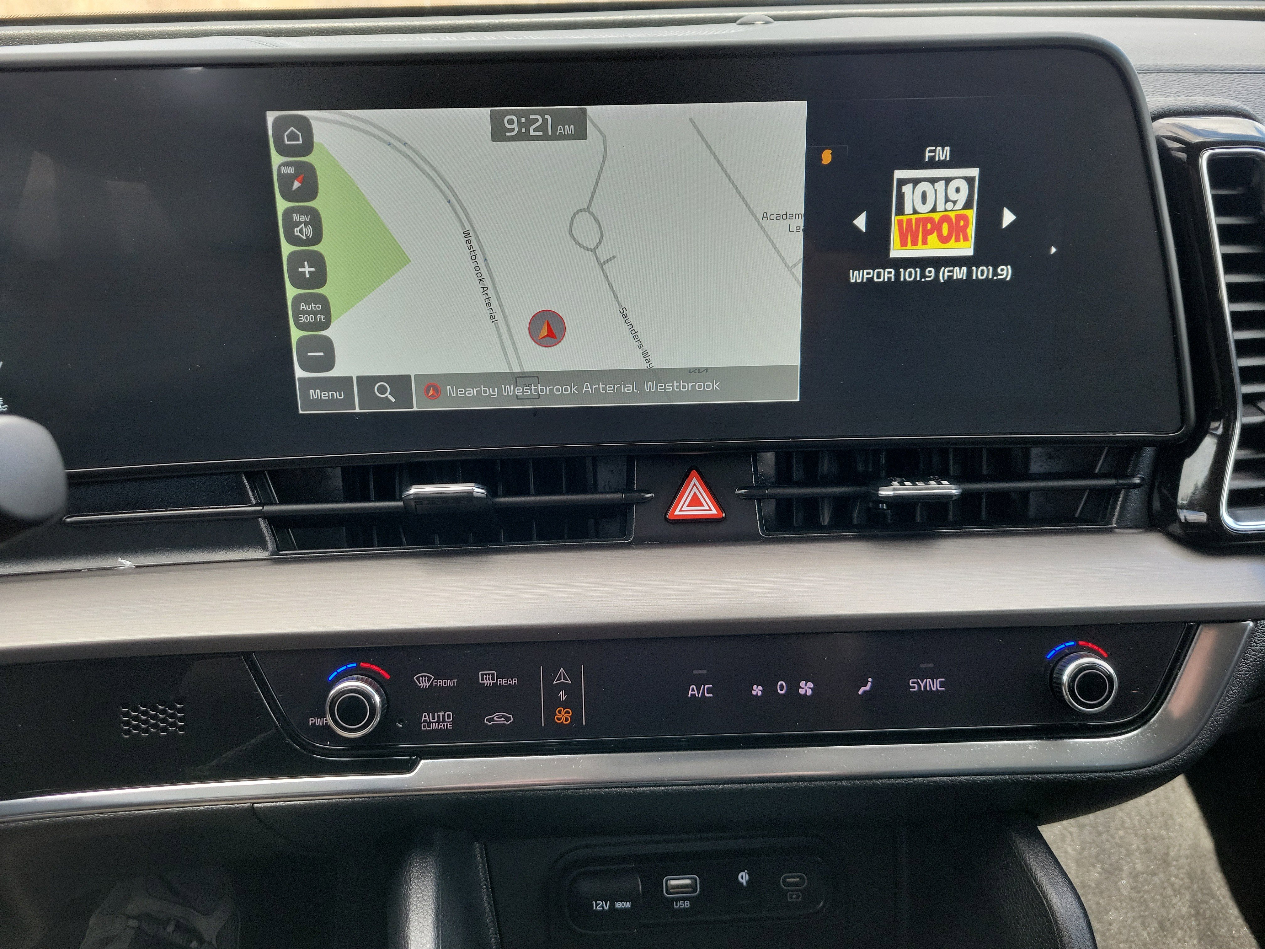 Used 2023 Kia Sportage EX AWD/4WD image 27