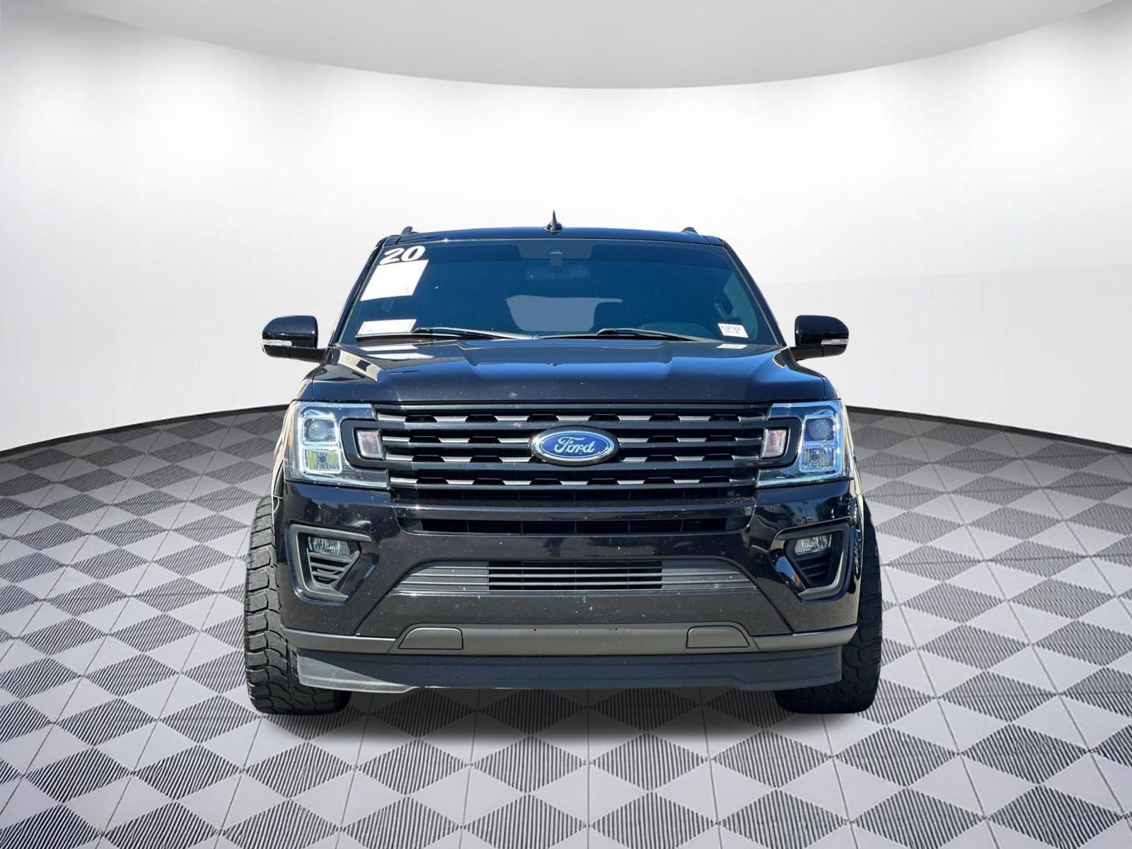 Used 2020 Ford Expedition XLT w/ Equipment Group 202A RWD image 5