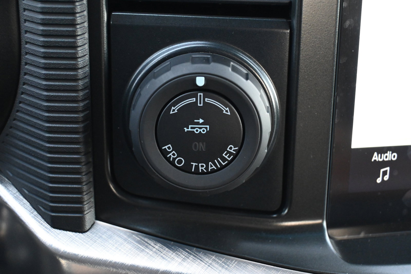 New 2025 Ford F150 King Ranch w/ FX4 Off-Road Package image 25