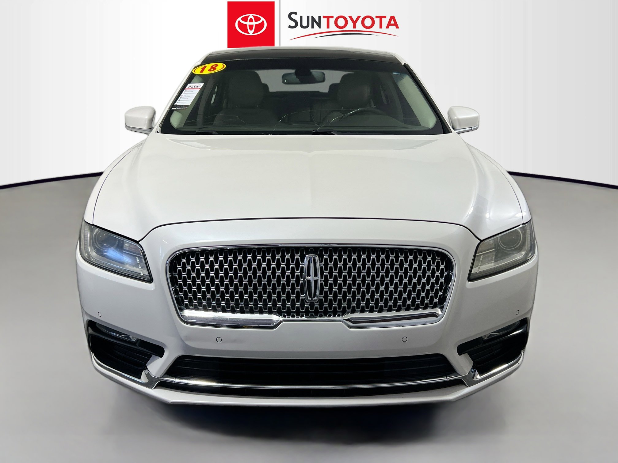 Used 2018 Lincoln Continental Select FWD image 10