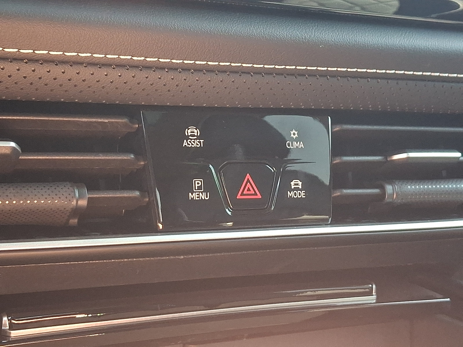 Used 2026 Volkswagen Atlas SEL Premium R-Line AWD/4WD image 19