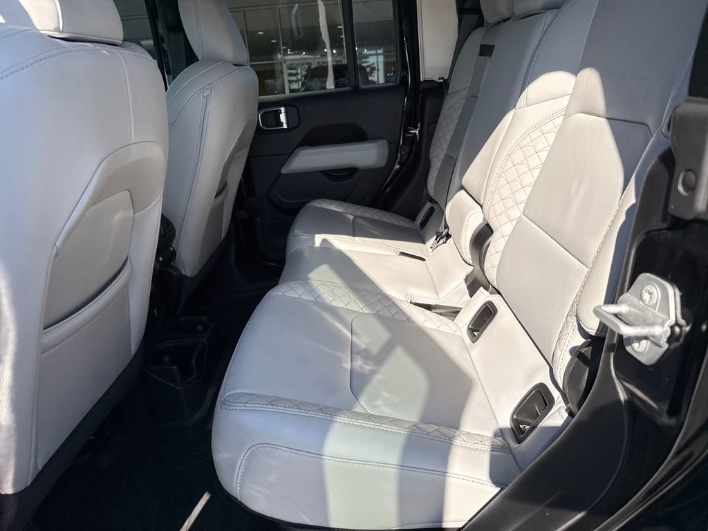 Used 2021 Jeep Gladiator Overland AWD/4WD image 40