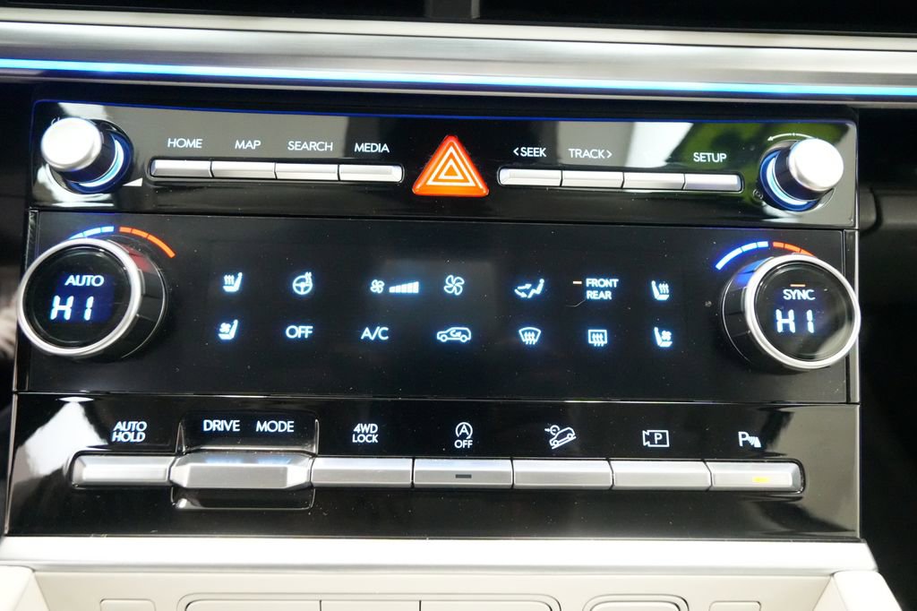 Used 2025 Hyundai Santa Fe Calligraphy image 45