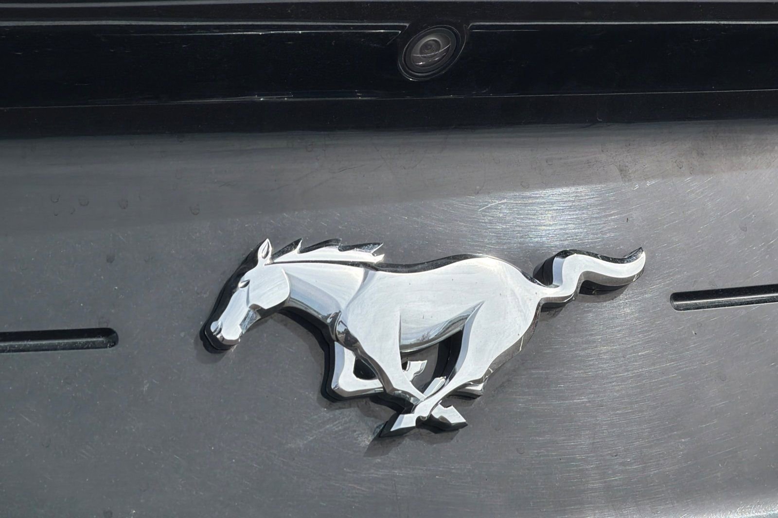 Used 2018 Ford Mustang Premium RWD image 25