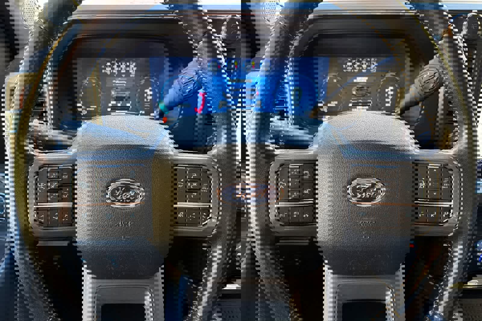 Used 2023 Ford F350 Lariat w/ Lariat Ultimate Package image 26