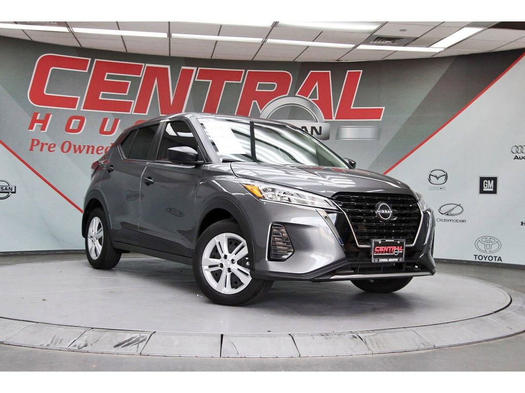 Used 2025 Nissan Kicks Play S