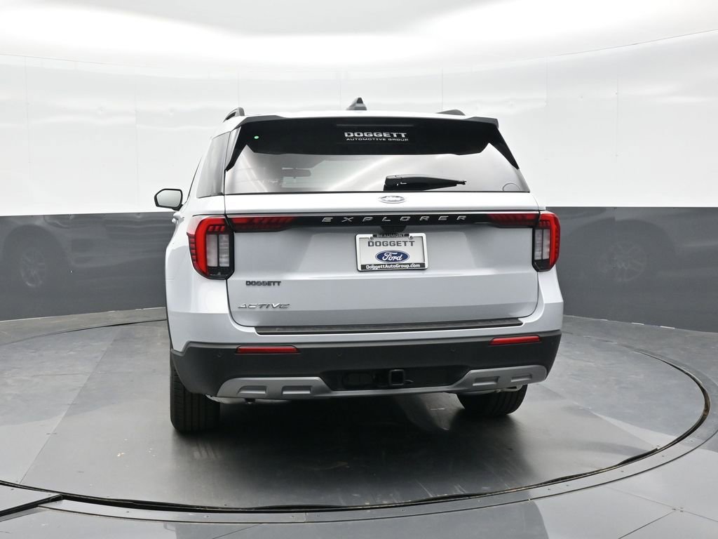 New 2026 Ford Explorer Active w/ Active Comfort Package image 5