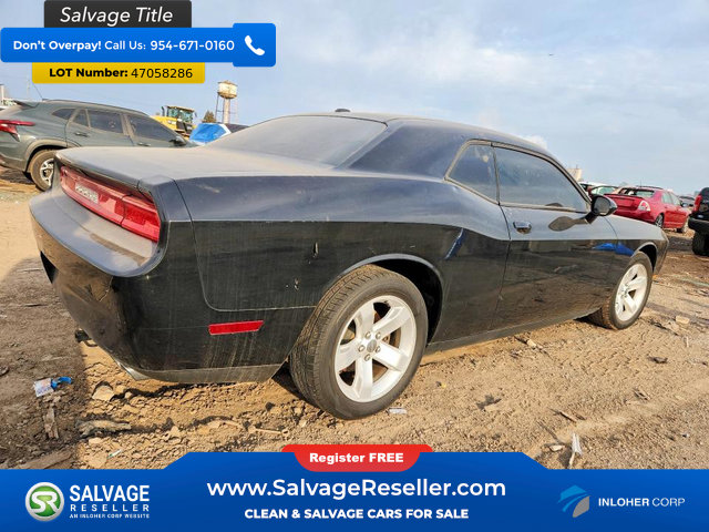 Used 2012 Dodge Challenger SXT Plus RWD image 4