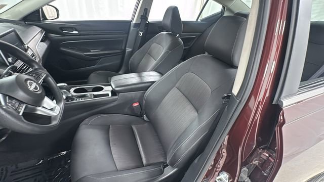 Certified 2024 Nissan Altima 2.5 SV FWD image 10