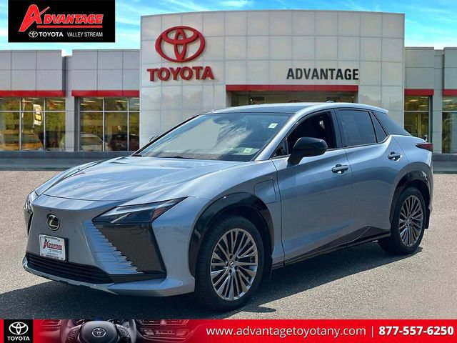 Used 2023 Lexus RZ 450e Premium w/ Accessory Package (2T) AWD/4WD image 4