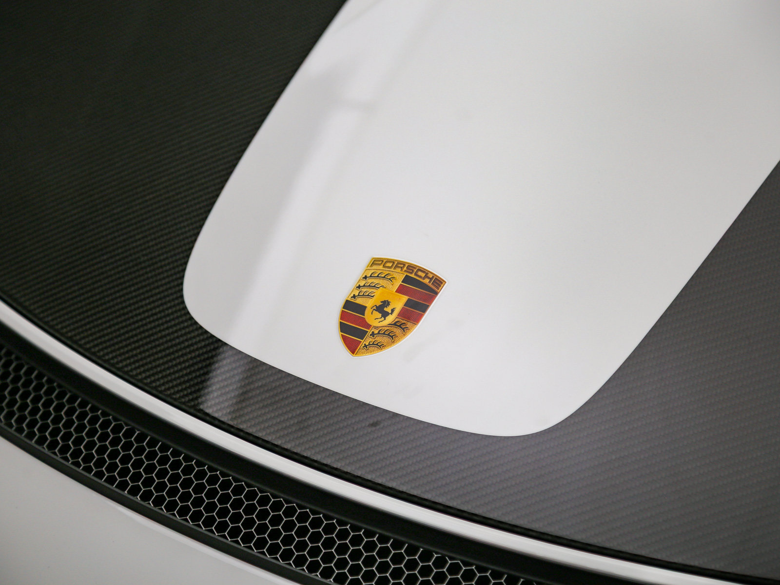 Certified 2025 Porsche 718 Boxster Spyder RS RWD image 12