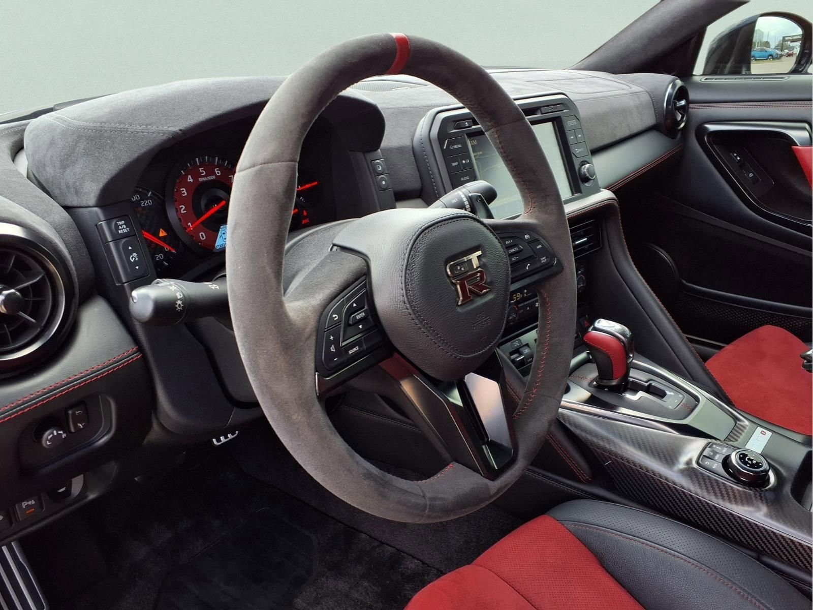 Used 2019 Nissan GT-R NISMO image 19