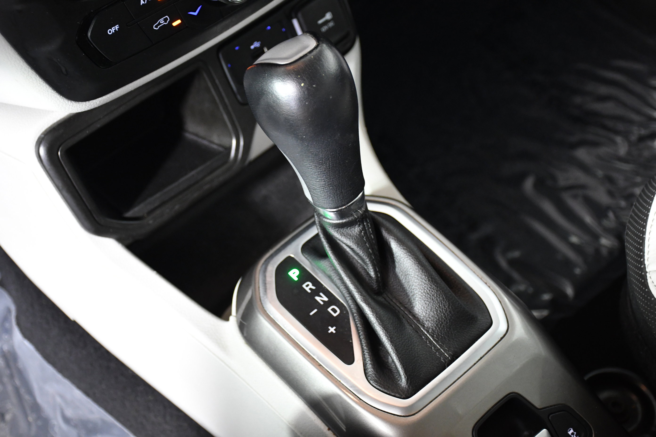 Used 2020 Jeep Renegade Limited image 16