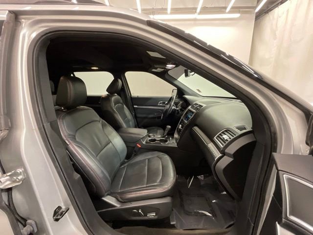 Used 2018 Ford Explorer Sport AWD/4WD image 23