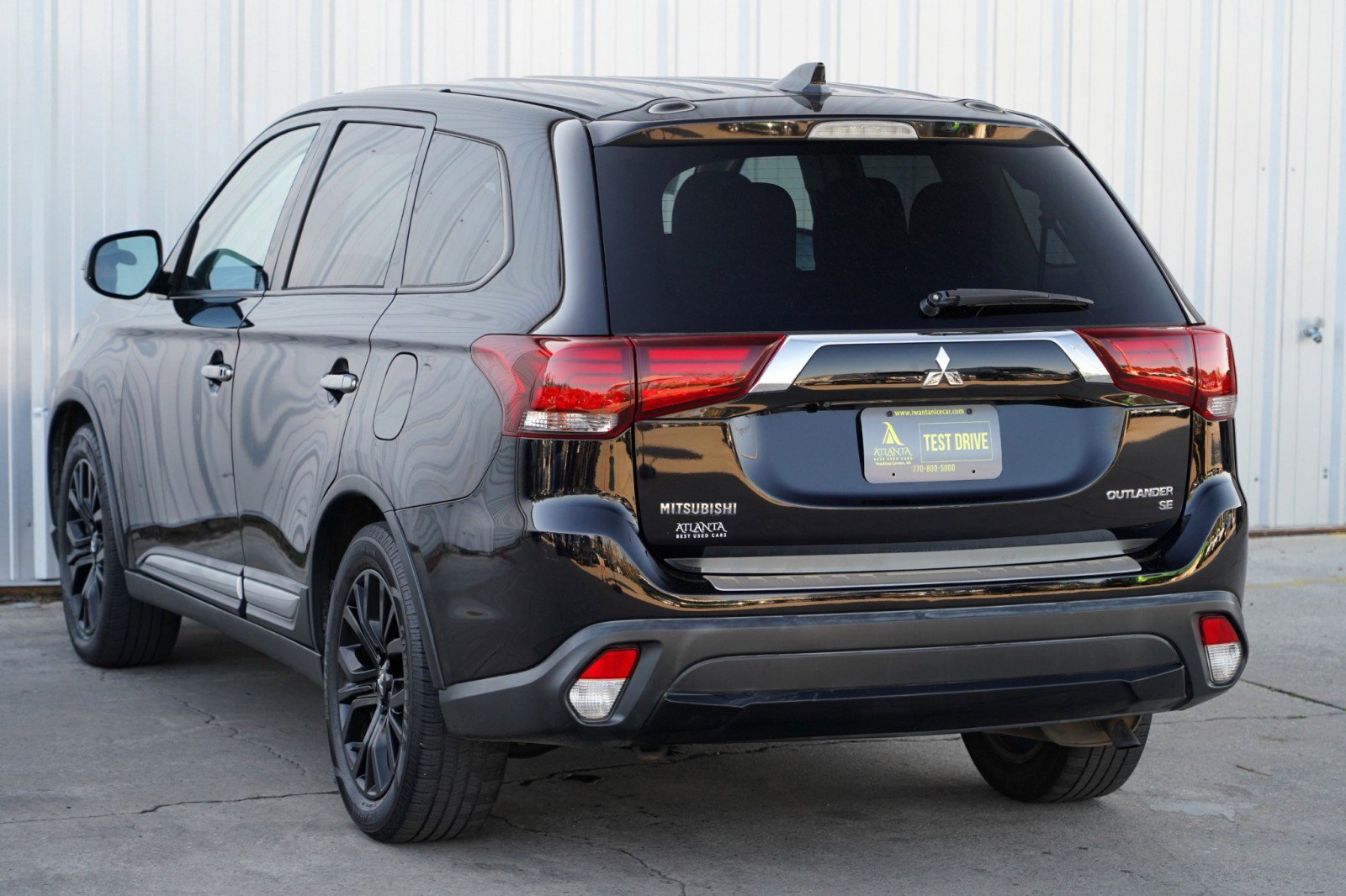 Used 2017 Mitsubishi Outlander SE image 44