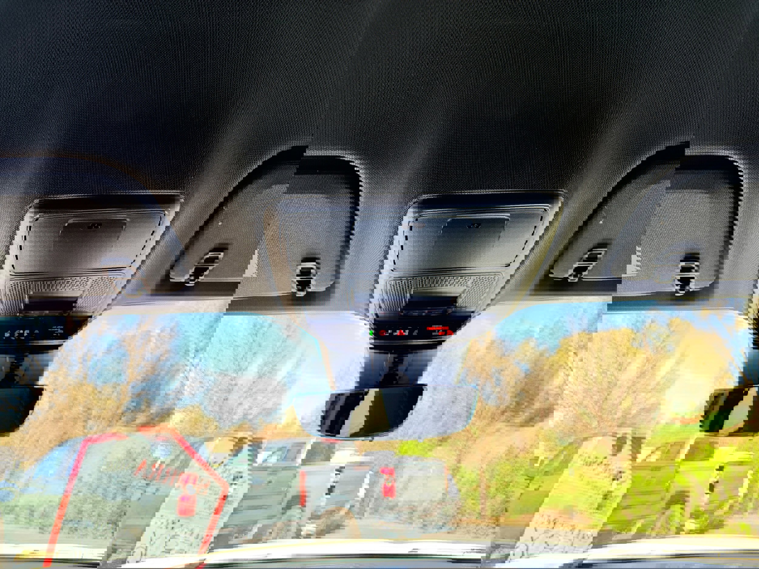 New 2026 Chevrolet Traverse LT w/ Midnight/Sport Edition AWD/4WD image 18