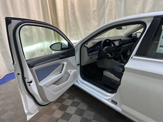 New 2026 Volkswagen Jetta SE image 11
