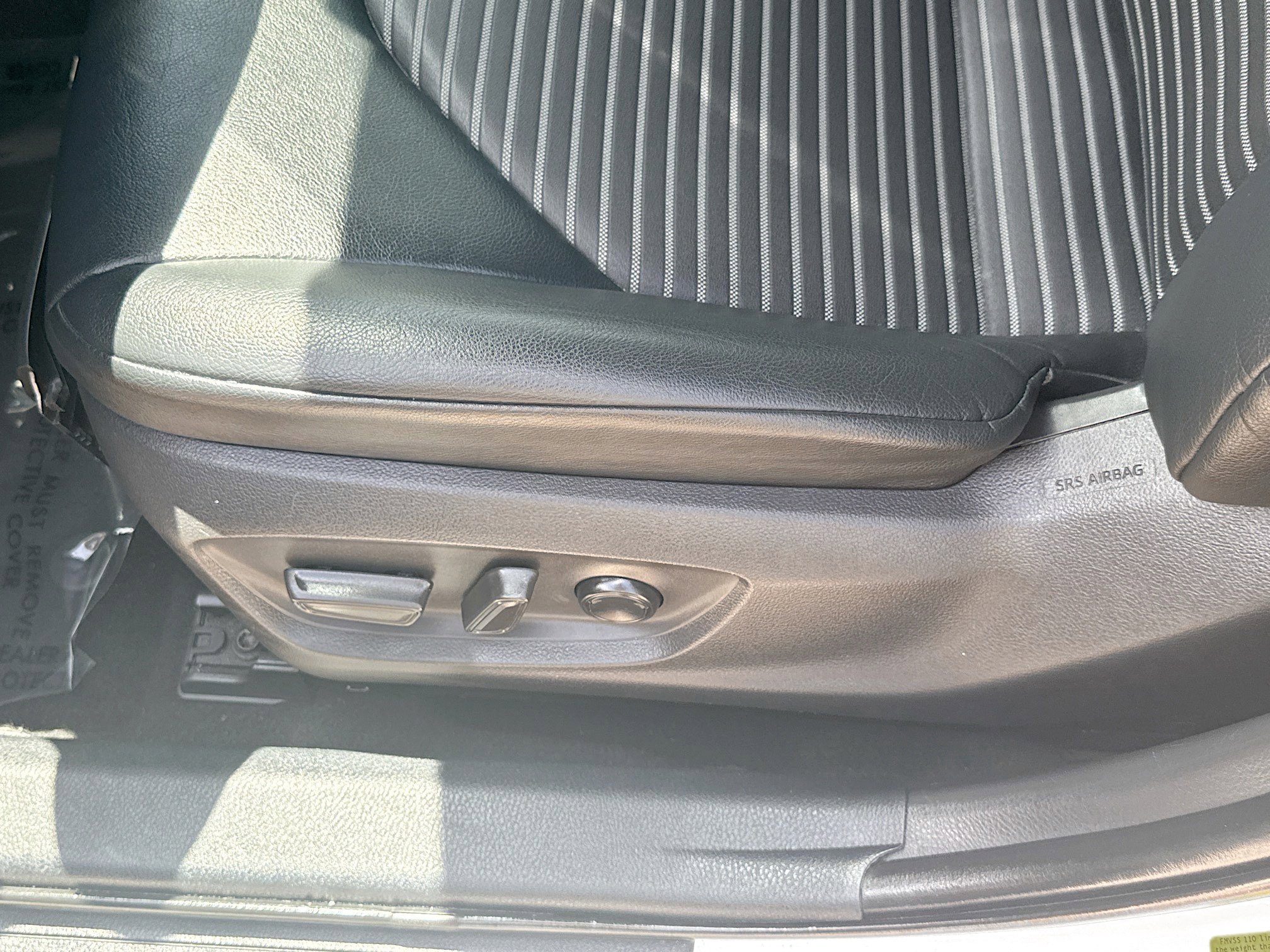 Used 2021 Toyota Camry SE FWD image 17