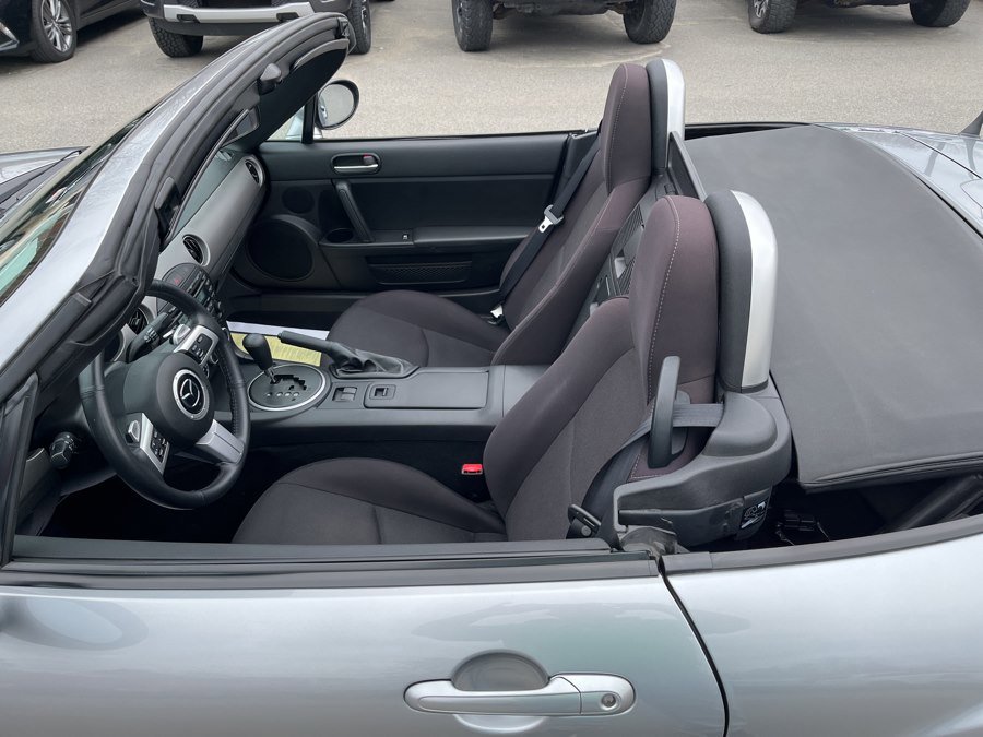 Used 2012 MAZDA MX-5 Miata Sport RWD image 5