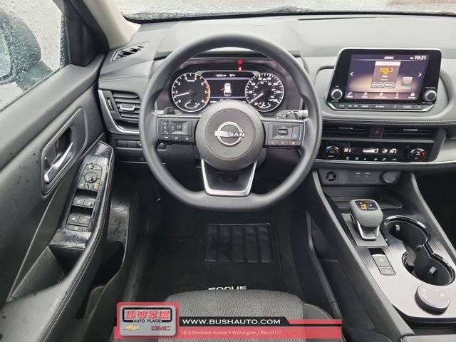 Used 2024 Nissan Rogue SV image 12