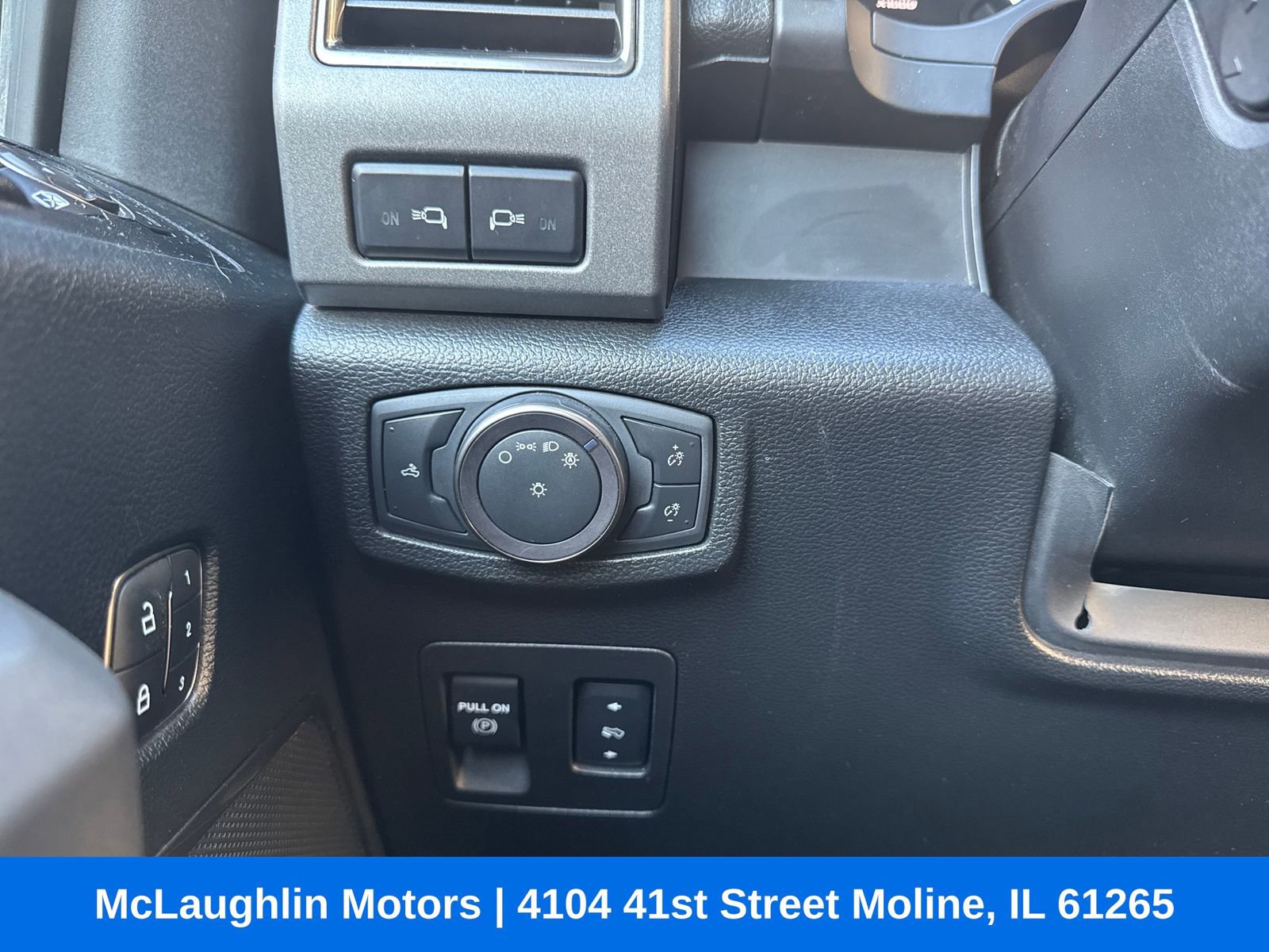 Used 2020 Ford F150 Raptor w/ Equipment Group 802A Luxury image 34