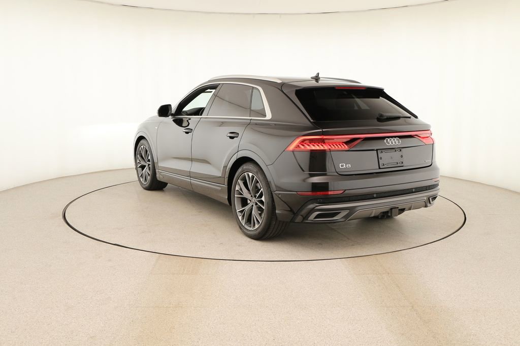 Used 2023 Audi Q8 Prestige w/ Prestige Package image 4