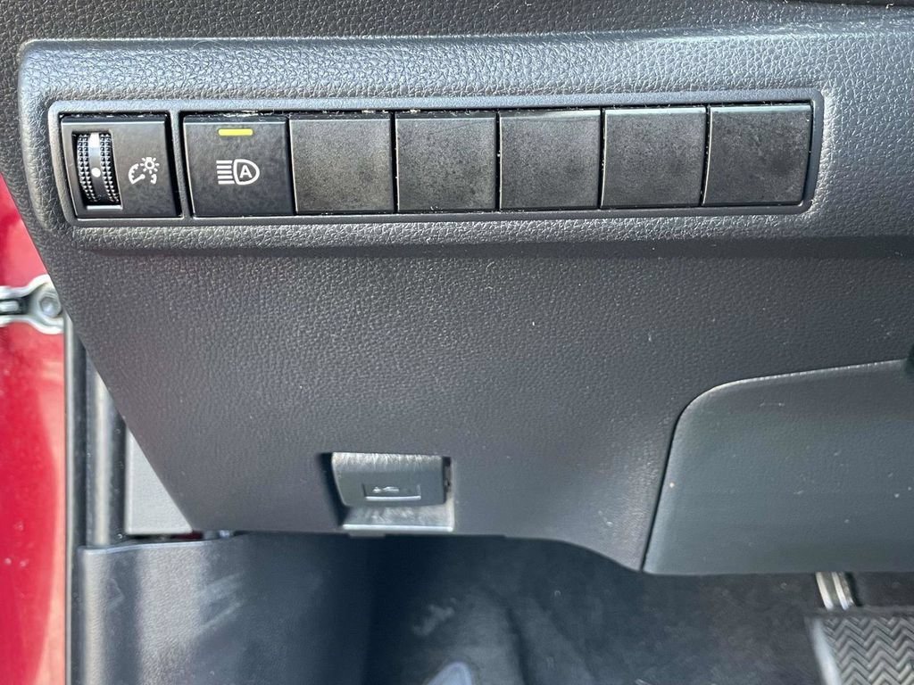 Used 2022 Toyota Corolla LE FWD image 22