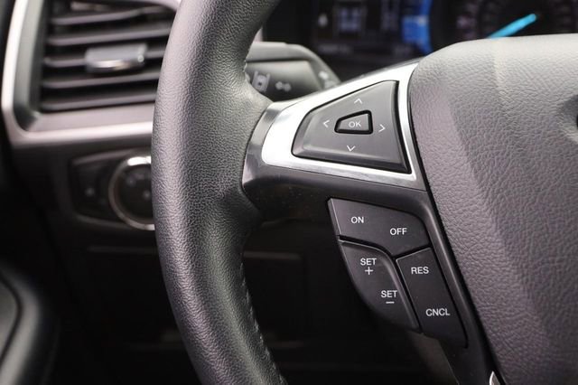 Used 2024 Ford Edge SEL image 11