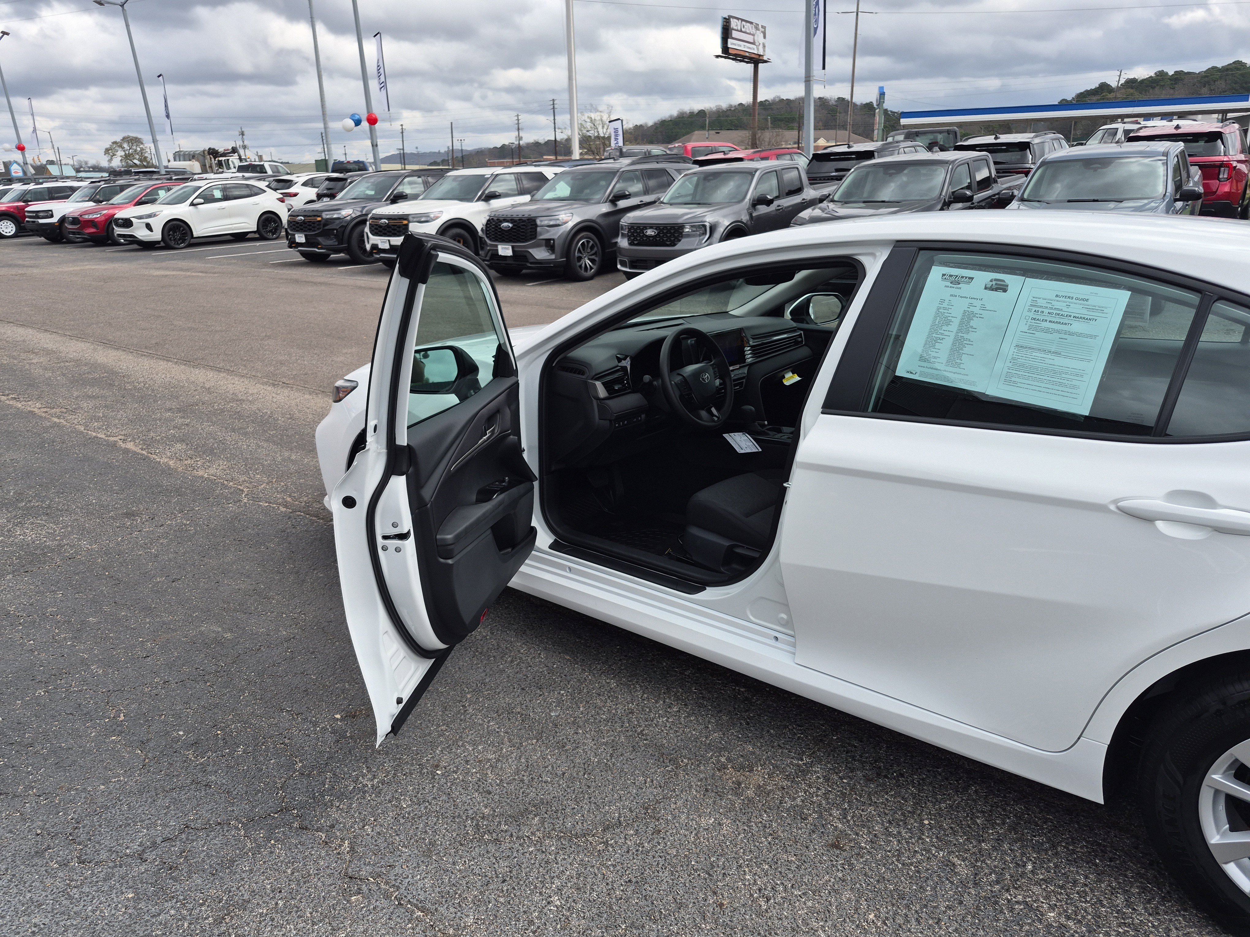 Used 2026 Toyota Camry LE image 10