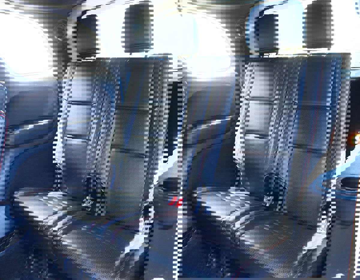 Used 2018 Dodge Durango R/T w/ Technology Group image 32