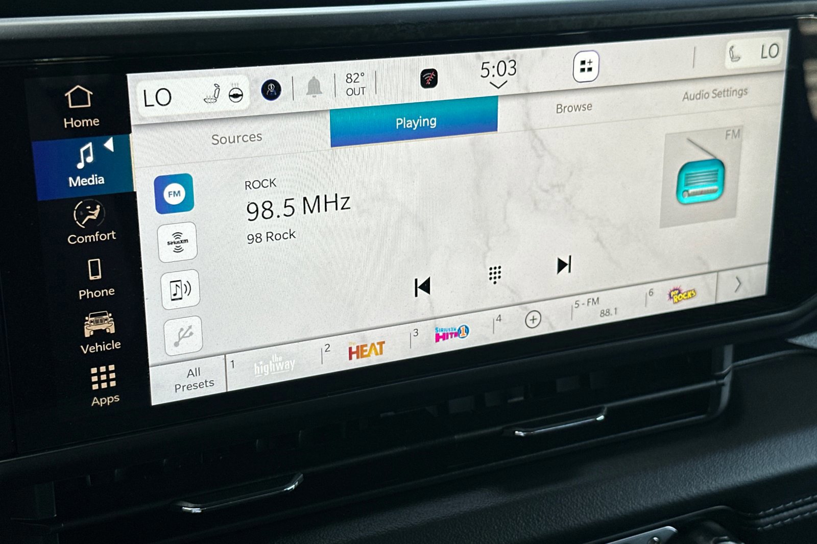 New 2025 Jeep Gladiator Sport image 17