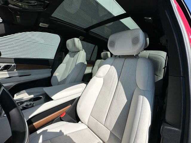 Used 2026 Cadillac Vistiq Luxury w/ LPO, Floor Liner Package AWD/4WD image 26