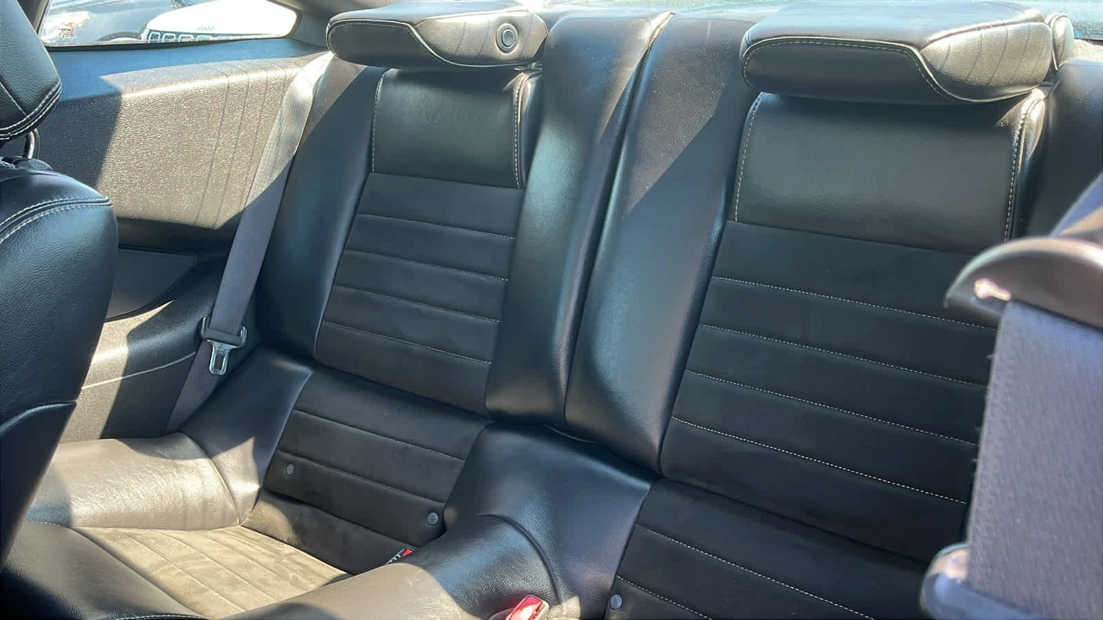 Used 2013 Ford Mustang GT Premium RWD image 22