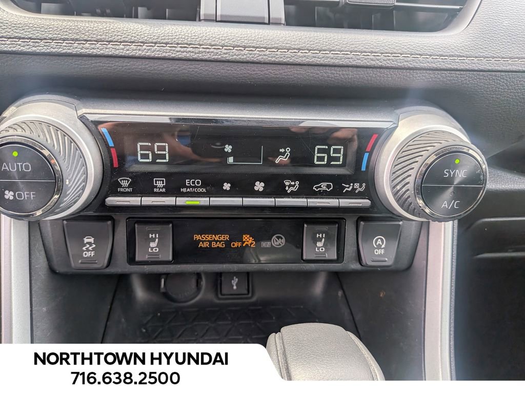 Used 2022 Toyota RAV4 XLE w/ Convenience Package AWD/4WD image 18