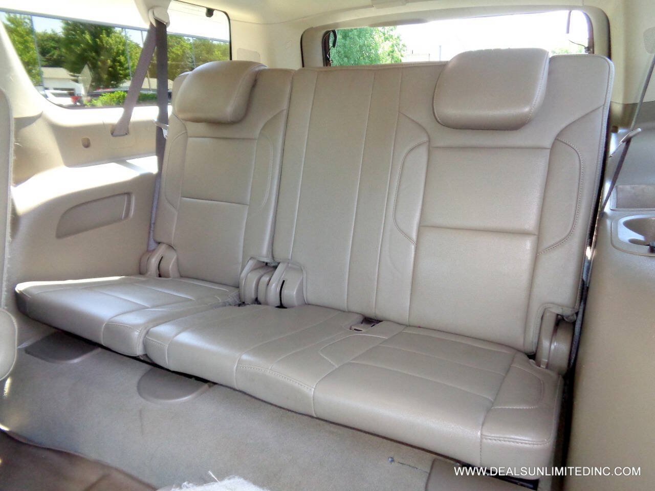 Used 2019 Chevrolet Suburban LT AWD/4WD image 22