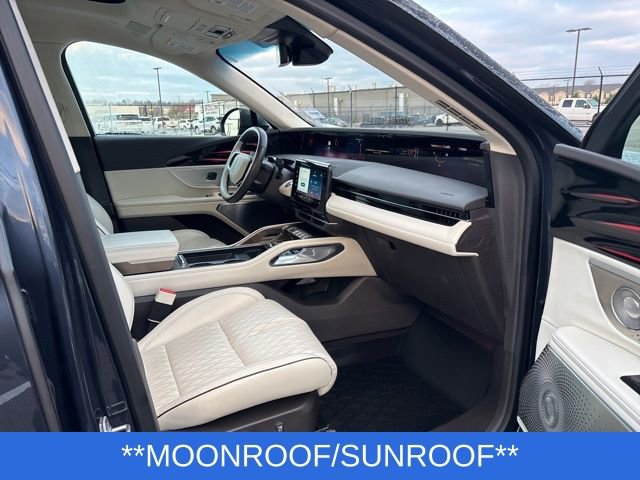 Certified 2024 Lincoln Nautilus Black Label image 10