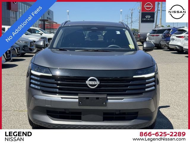 Certified 2025 Nissan Kicks SV w/ SV Premium Package AWD/4WD image 2