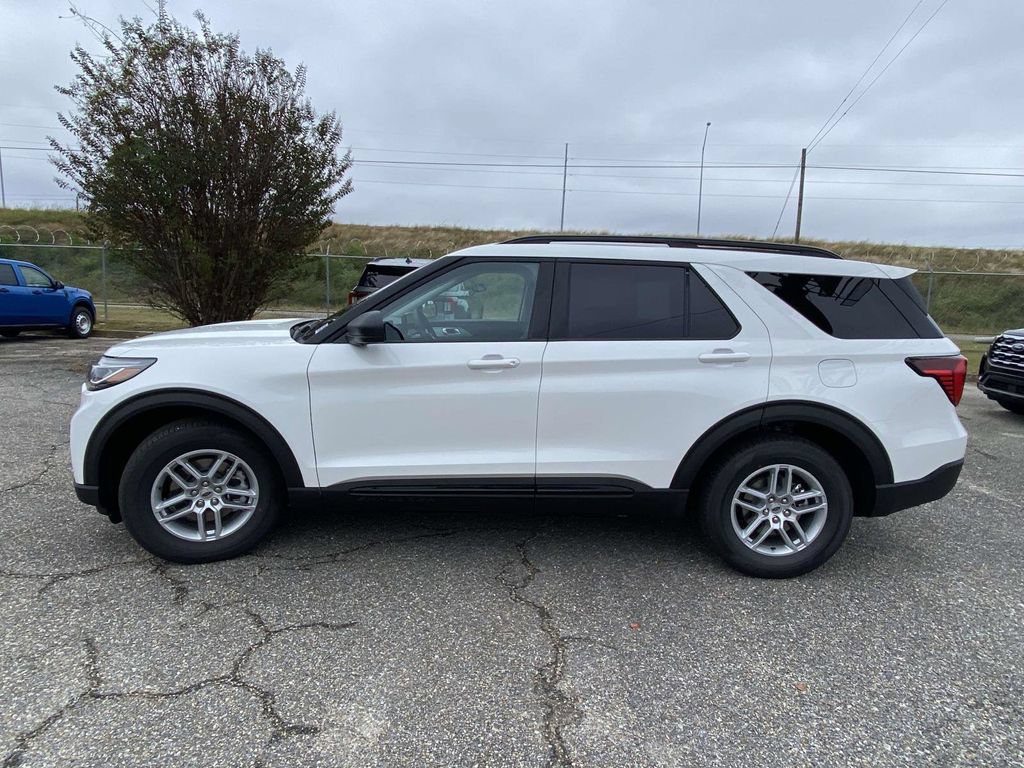 New 2026 Ford Explorer Active w/ Active Comfort Package RWD image 6