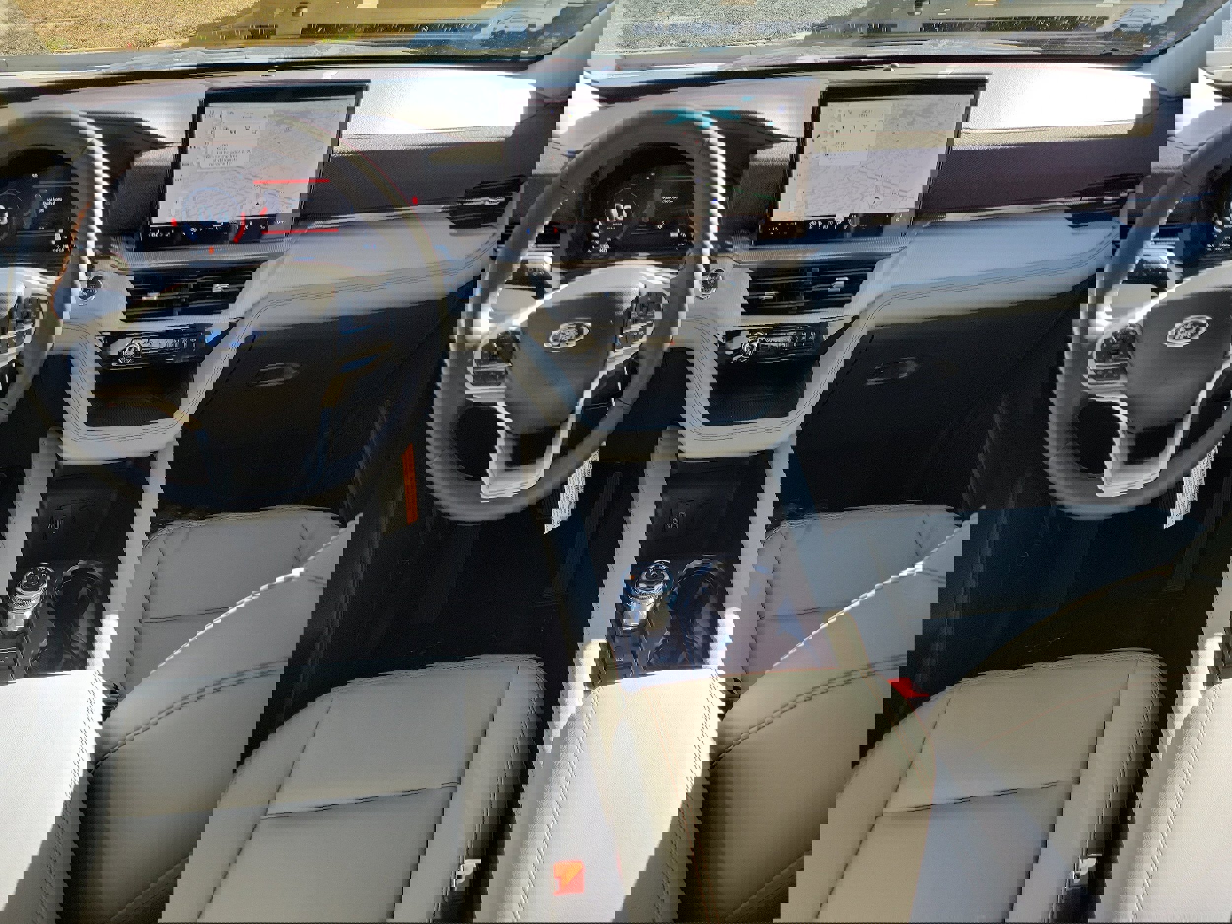 New 2026 Ford Explorer Active w/ Active Comfort Package image 14