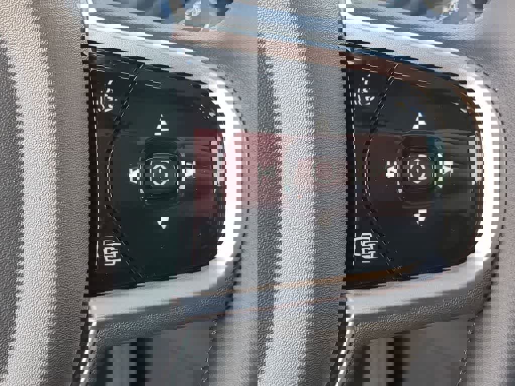 New 2026 Volvo XC60 B5 Core w/ Protection Package Premier image 23