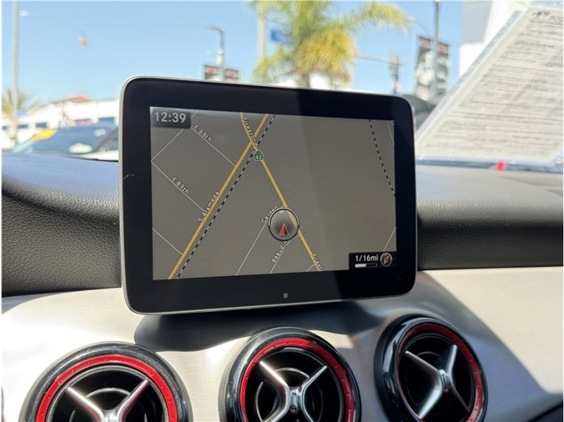 Used 2017 Mercedes-Benz CLA 250 4MATIC image 42