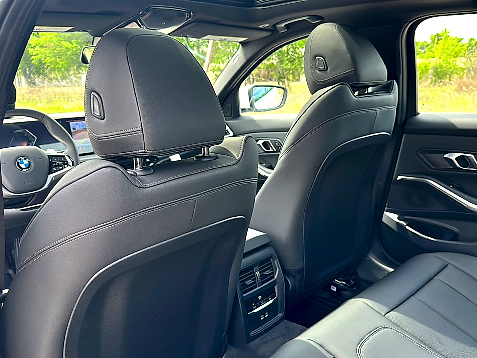 New 2026 BMW 330i Sedan w/ Premium Package RWD image 15