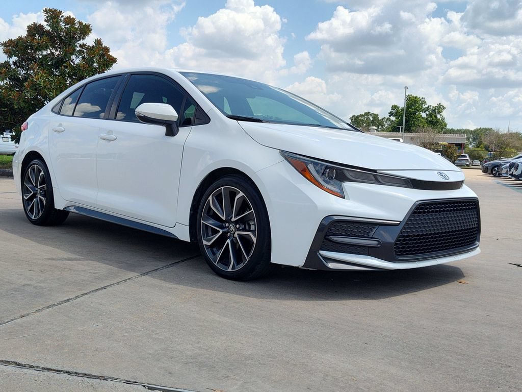 Used 2021 Toyota Corolla SE w/ SE Premium Package FWD image 14