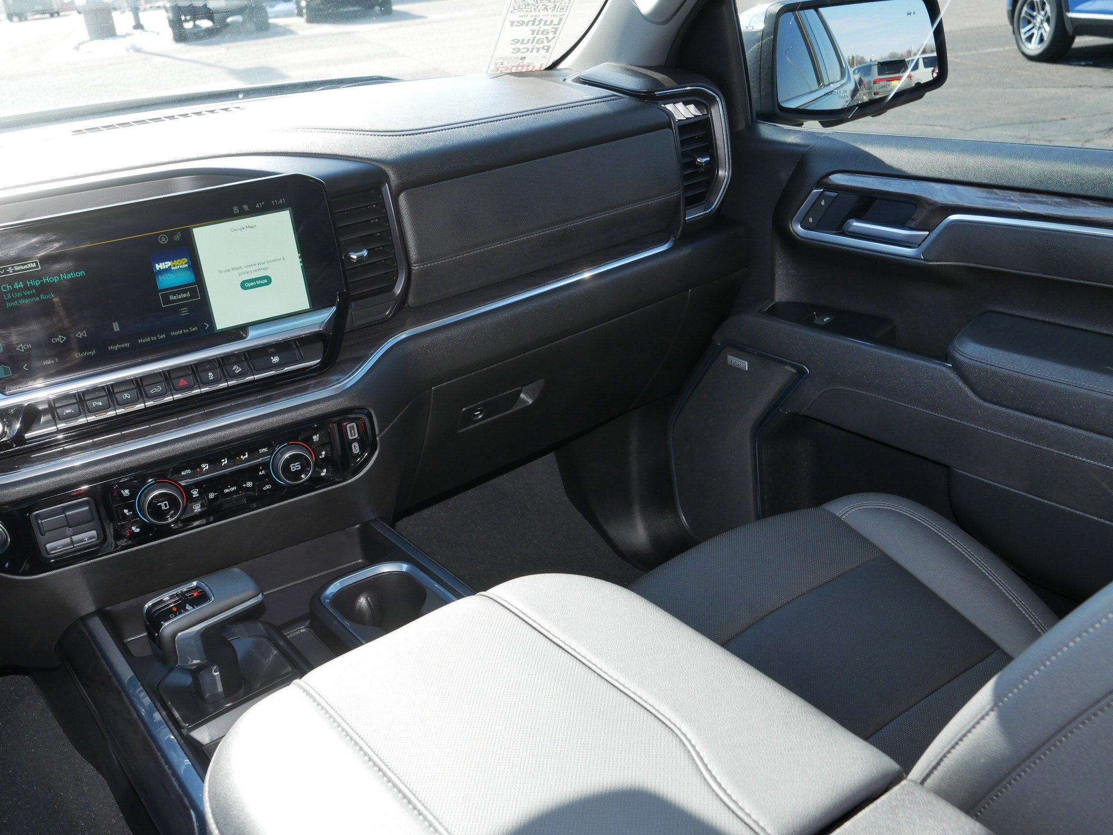 Certified 2025 Chevrolet Silverado 1500 LTZ image 11