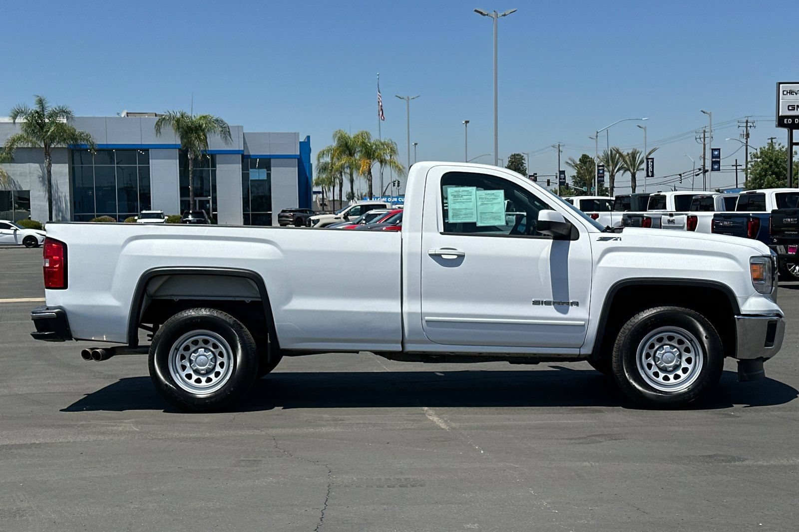 Used 2014 GMC Sierra 1500 SLE w/ Suspension Package, Off-Road RWD image 3