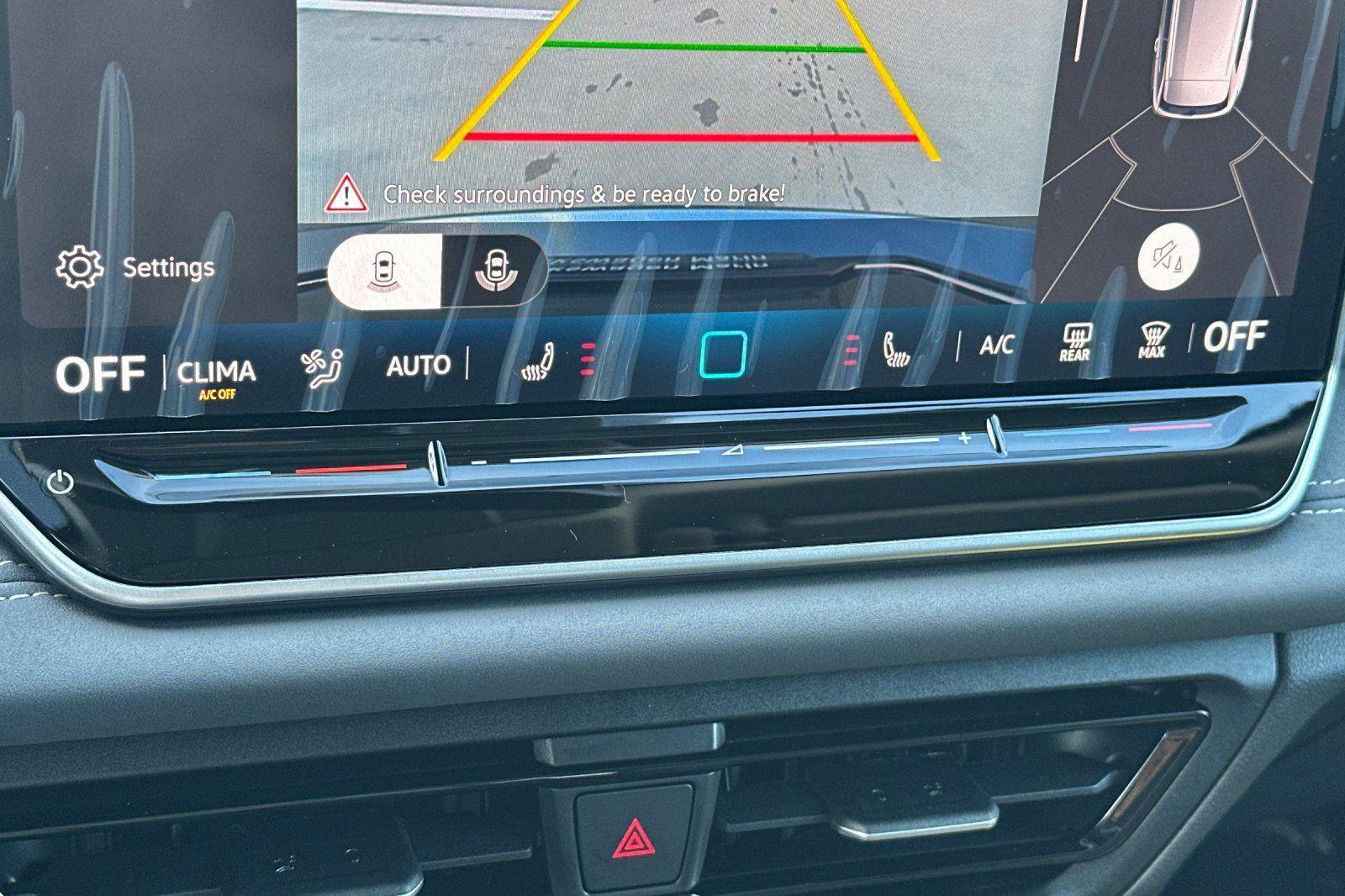 New 2026 Volkswagen Tiguan SE image 19